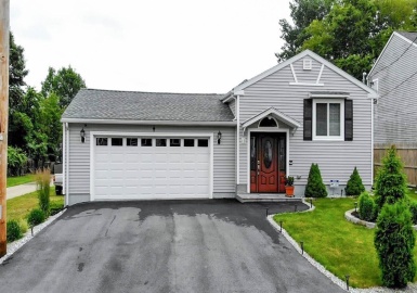 12 Oakmont Street, Webster, Massachusetts 01570, 3 Bedrooms Bedrooms, 7 Rooms Rooms,2 BathroomsBathrooms,Residential,For Sale,Oakmont Street,73139363