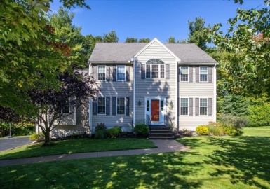 58 Meadowbrook Rd, Franklin, Massachusetts 02038, 4 Bedrooms Bedrooms, 9 Rooms Rooms,2.5 BathroomsBathrooms,Residential,For Sale,Meadowbrook Rd,73147369