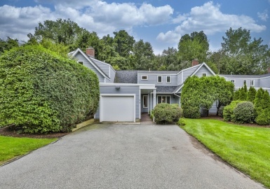 7 Quisset Brook Rd, Milton, Massachusetts 02186, 2 Bedrooms Bedrooms, 6 Rooms Rooms,2.5 BathroomsBathrooms,Residential,For Sale,Quisset Brook,Quisset Brook Rd,73155775
