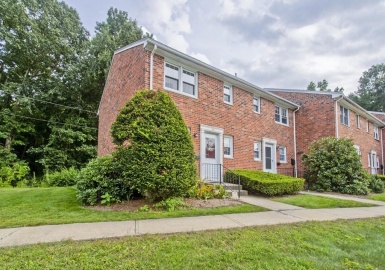 540 Granby Rd, South Hadley, Massachusetts 01075, 2 Bedrooms Bedrooms, 4 Rooms Rooms,1.5 BathroomsBathrooms,Residential,For Sale,Granby Rd,73152070