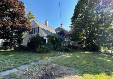 83 Union Street, Rockland, Massachusetts 02370, 4 Bedrooms Bedrooms, 12 Rooms Rooms,2 BathroomsBathrooms,Residential,For Sale,Union Street,73151194