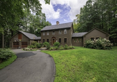 119 Elm St, Buckland, Massachusetts 01370, 3 Bedrooms Bedrooms, 9 Rooms Rooms,2.5 BathroomsBathrooms,Residential,For Sale,Elm St,73149205