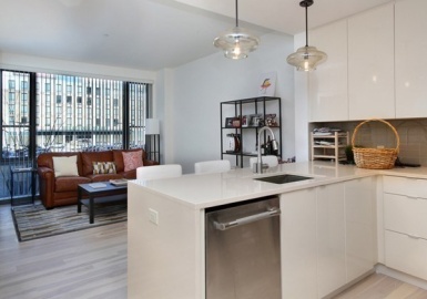 32 Traveler Street, Boston, Massachusetts 02118, 1 Bedroom Bedrooms, 3 Rooms Rooms,1 BathroomBathrooms,Residential Lease,For Rent,Traveler Street,73199833
