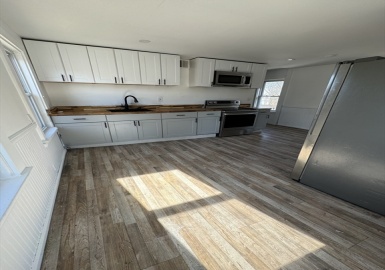 140 Clifton Ave, Brockton, Massachusetts 02301, 2 Bedrooms Bedrooms, 4 Rooms Rooms,1 BathroomBathrooms,Residential Lease,For Rent,Clifton Ave,73215737