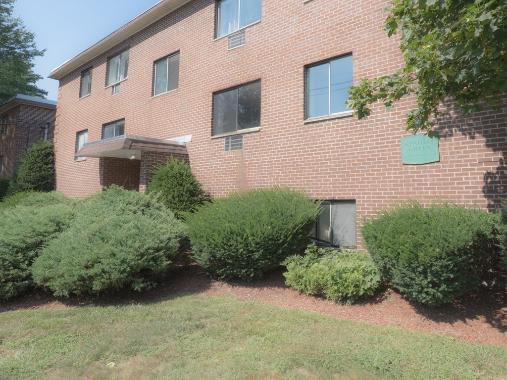 12 Kendall Ave, Framingham, Massachusetts 01702