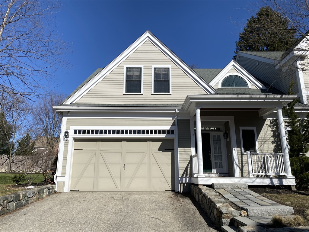 15 Courtyard Place, Lexington, Massachusetts 02420