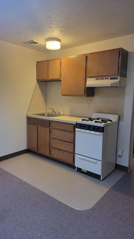 961 Main Street, Walpole, Massachusetts 02081