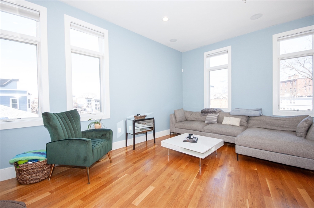 5 Mohawk, Boston, Massachusetts 02127