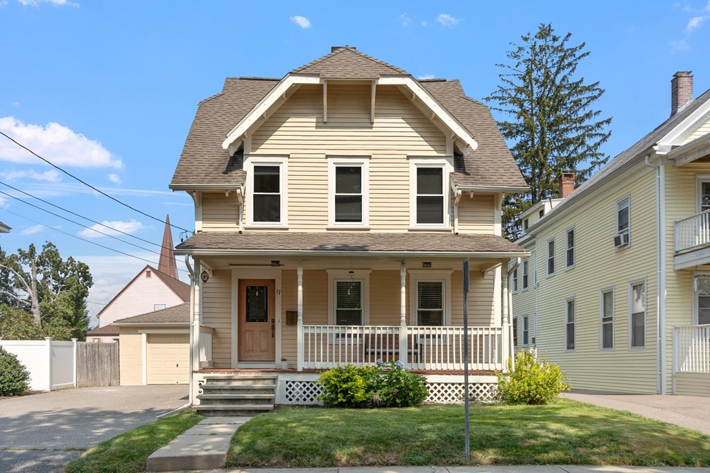 17 Church Avenue, Franklin, Massachusetts 02038