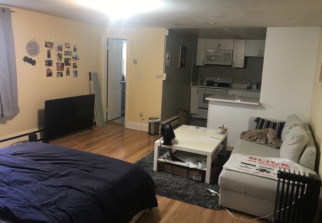 7 Aberdeen, Boston, Massachusetts 02215