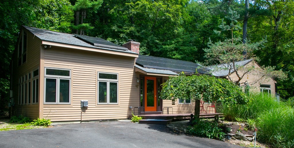 461 Under Mountain Rd, Lenox, Massachusetts 01240