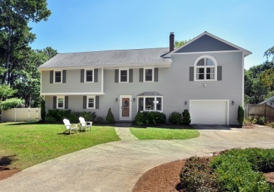 27 Plantation Rd, Plymouth, Massachusetts 02360, 3 Bedrooms Bedrooms, 7 Rooms Rooms,3 BathroomsBathrooms,Residential,For Sale,Plantation Rd,73151343