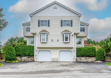 1303 Old Bridge Ln, Bellingham, Massachusetts 02019, 2 Bedrooms Bedrooms, 5 Rooms Rooms,2.5 BathroomsBathrooms,Residential,For Sale,Old Stone Bridge,Old Bridge Ln,73149608