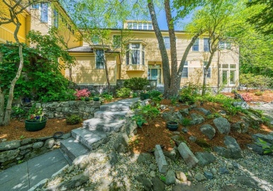 85 Pleasant St, Lexington, Massachusetts 02421, 5 Bedrooms Bedrooms, 15 Rooms Rooms,5 BathroomsBathrooms,Residential Lease,For Rent,Pleasant St,73188217