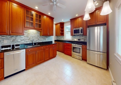 69-71 Chandler St, Somerville, Massachusetts 02144, 3 Bedrooms Bedrooms, 5 Rooms Rooms,1 BathroomBathrooms,Residential Lease,For Rent,Chandler St,73221530