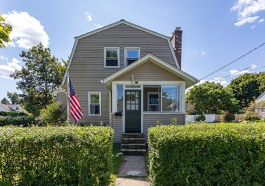 41 Rowena St, Worcester, Massachusetts 01606, 2 Bedrooms Bedrooms, 6 Rooms Rooms,2 BathroomsBathrooms,Residential,For Sale,Rowena St,73152109