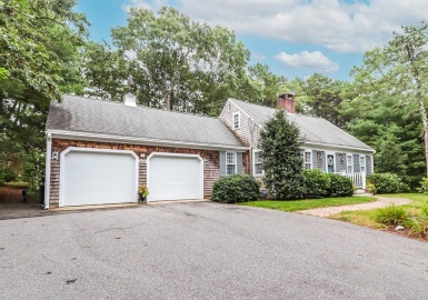 1337 Old Post Road, Barnstable, Massachusetts 02648, 3 Bedrooms Bedrooms, 7 Rooms Rooms,2 BathroomsBathrooms,Residential,For Sale,Old Post Road,73149251