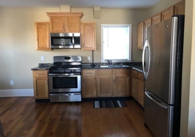 1066 Bedford Street, Fall River, Massachusetts 02720, 2 Bedrooms Bedrooms, 5 Rooms Rooms,1 BathroomBathrooms,Residential Lease,For Rent,Bedford Street,73182644