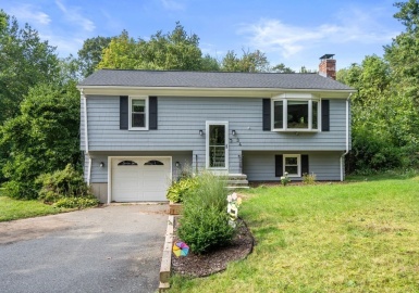 34 Greenfield St, Attleboro, Massachusetts 02703, 3 Bedrooms Bedrooms, 5 Rooms Rooms,2 BathroomsBathrooms,Residential,For Sale,Greenfield St,73156569