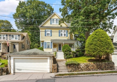 50 Briggs St., Melrose, Massachusetts 02176, 4 Bedrooms Bedrooms, 7 Rooms Rooms,2 BathroomsBathrooms,Residential,For Sale,Briggs St.,73141429
