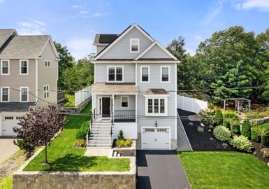 21 Eagle St, Boston, Massachusetts 02132, 4 Bedrooms Bedrooms, 9 Rooms Rooms,3.5 BathroomsBathrooms,Residential,For Sale,Eagle St,73149087