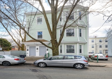 16-18 Bristol, Cambridge, Massachusetts 02141, 3 Bedrooms Bedrooms, 6 Rooms Rooms,1 BathroomBathrooms,Residential Lease,For Rent,Bristol,73218466