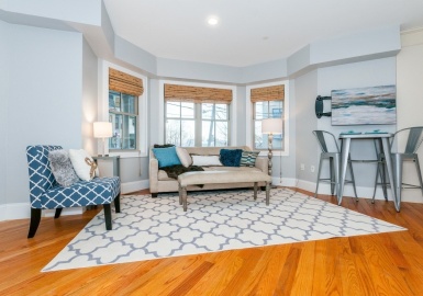 24 Weston Ave, Somerville, Massachusetts 02144, 2 Bedrooms Bedrooms, 3 Rooms Rooms,2 BathroomsBathrooms,Residential Lease,For Rent,Weston Ave,73220158