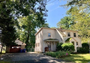 954 Thorndike St, New Bedford, Massachusetts 02745, 3 Bedrooms Bedrooms, 6 Rooms Rooms,1 BathroomBathrooms,Residential,For Sale,Thorndike St,73159928