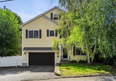22 Mount Walley Road, Waltham, Massachusetts 02451, 4 Bedrooms Bedrooms, 10 Rooms Rooms,3 BathroomsBathrooms,Residential,For Sale,Mount Walley Road,73135243