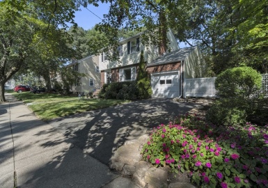 87 Buchanan Rd, Boston, Massachusetts 02132, 3 Bedrooms Bedrooms, 7 Rooms Rooms,1.5 BathroomsBathrooms,Residential,For Sale,Buchanan Rd,73162610