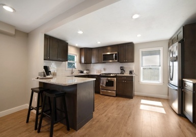 7 Baker Ave, Weymouth, Massachusetts 02188, 3 Bedrooms Bedrooms, 5 Rooms Rooms,2 BathroomsBathrooms,Residential,For Sale,Baker Ave,73152386