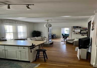 195 South, Boston, Massachusetts 02130, 2 Bedrooms Bedrooms, 4 Rooms Rooms,1 BathroomBathrooms,Residential Lease,For Rent,South,73108762