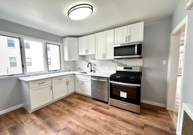 76 Golden Ave, Medford, Massachusetts 02155, 2 Bedrooms Bedrooms, 5 Rooms Rooms,1 BathroomBathrooms,Residential Lease,For Rent,Golden Ave,73226674