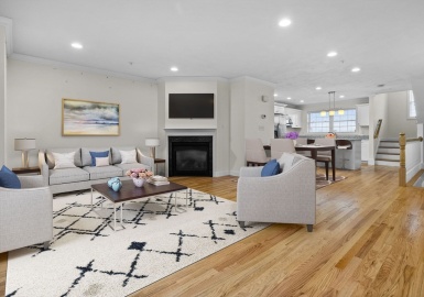 25 N Bend St, Lynn, Massachusetts 01904, 2 Bedrooms Bedrooms, 5 Rooms Rooms,1.5 BathroomsBathrooms,Residential Lease,For Rent,N Bend St,73213646
