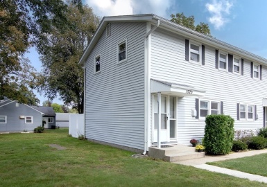 1520 Pendleton Ave, Chicopee, Massachusetts 01022, 2 Bedrooms Bedrooms, 4 Rooms Rooms,1 BathroomBathrooms,Residential,For Sale,Doverbrook,Pendleton Ave,73163073
