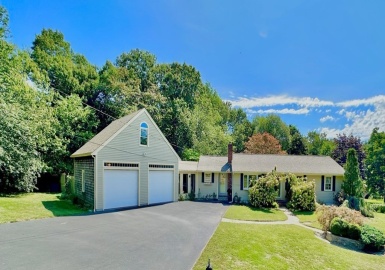 415 1st Parish Rd, Scituate, Massachusetts 02066, 3 Bedrooms Bedrooms, 7 Rooms Rooms,2 BathroomsBathrooms,Residential,For Sale,1st Parish Rd,73156161
