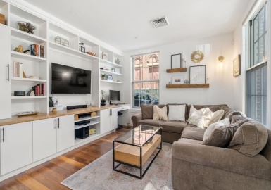 45 1st Ave, Boston, Massachusetts 02129, 2 Bedrooms Bedrooms, 6 Rooms Rooms,2 BathroomsBathrooms,Residential,For Sale,1st Ave,73161224