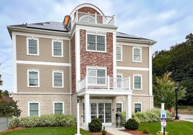 131 Cambridge St, Burlington, Massachusetts 01803, 1 Bedroom Bedrooms, 4 Rooms Rooms,1.5 BathroomsBathrooms,Residential Lease,For Rent,Cambridge St,73183657