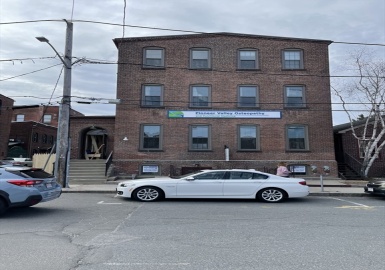 32 Masonic St, Northampton, Massachusetts 01060, 1 Bedroom Bedrooms, 3 Rooms Rooms,1 BathroomBathrooms,Residential Lease,For Rent,Masonic St,73202564
