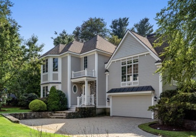 1 Chatham Circle, North Andover, Massachusetts 01845, 2 Bedrooms Bedrooms, 8 Rooms Rooms,2.5 BathroomsBathrooms,Residential,For Sale,Chatham Circle,73156200