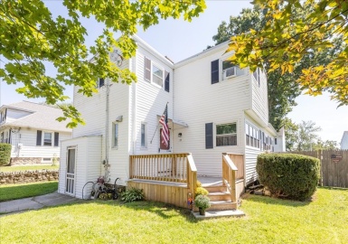 19 Emery St., Methuen, Massachusetts 01844, 3 Bedrooms Bedrooms, 6 Rooms Rooms,1.5 BathroomsBathrooms,Residential,For Sale,Emery St.,73154151