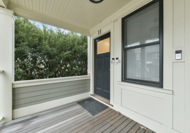 11 Clay, Cambridge, Massachusetts 02140, 3 Bedrooms Bedrooms, 6 Rooms Rooms,2 BathroomsBathrooms,Residential Lease,For Rent,Clay,73211743