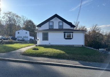 24 Burbank, Millbury, Massachusetts 01527, 3 Bedrooms Bedrooms, 6 Rooms Rooms,1 BathroomBathrooms,Residential Lease,For Rent,Burbank,73179512