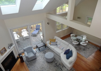 17 White Oaks Lane, Reading, Massachusetts 01867, 3 Bedrooms Bedrooms, 7 Rooms Rooms,3.5 BathroomsBathrooms,Residential,For Sale,Johnson Woods Condominium,White Oaks Lane,73114484