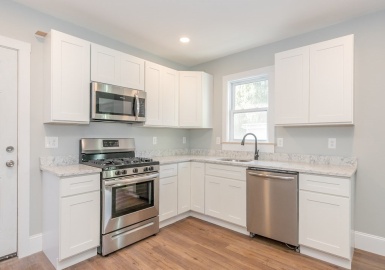 83 Fountain St, Haverhill, Massachusetts 01830, 3 Bedrooms Bedrooms, 7 Rooms Rooms,2 BathroomsBathrooms,Residential Lease,For Rent,Fountain St,73215806