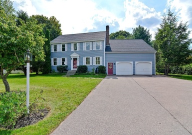 15 Marthas Way, Franklin, Massachusetts 02038, 3 Bedrooms Bedrooms, 10 Rooms Rooms,2.5 BathroomsBathrooms,Residential,For Sale,Marthas Way,73156195