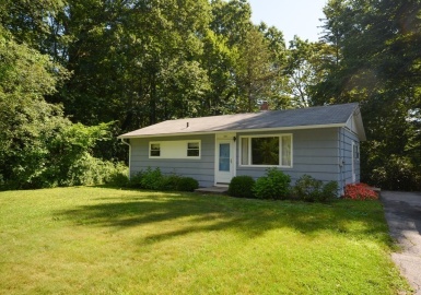 192 Brigham Hill Rd, Grafton, Massachusetts 01536, 3 Bedrooms Bedrooms, 5 Rooms Rooms,1 BathroomBathrooms,Residential,For Sale,Brigham Hill Rd,73148185