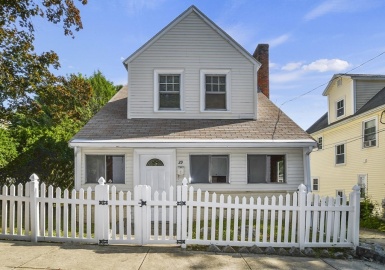 29 & 0 Cowing Street, Boston, Massachusetts 02132, 3 Bedrooms Bedrooms, 8 Rooms Rooms,2.5 BathroomsBathrooms,Residential,For Sale,Cowing Street,73157156