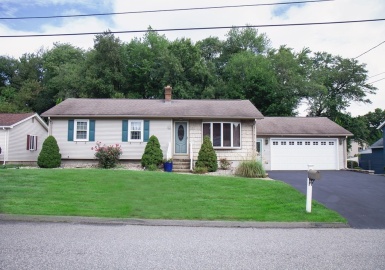 28 Russell Ter, Chicopee, Massachusetts 01020, 3 Bedrooms Bedrooms, 6 Rooms Rooms,1 BathroomBathrooms,Residential,For Sale,Russell Ter,73158127