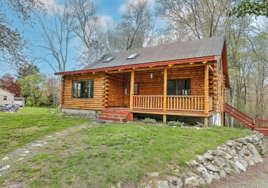 5 Perkins Ln, Acushnet, Massachusetts 02743, 2 Bedrooms Bedrooms, 5 Rooms Rooms,2 BathroomsBathrooms,Residential,For Sale,Perkins Ln,73160935